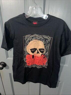 Graphic Skull Tee with Red 'Quick Silver' Text